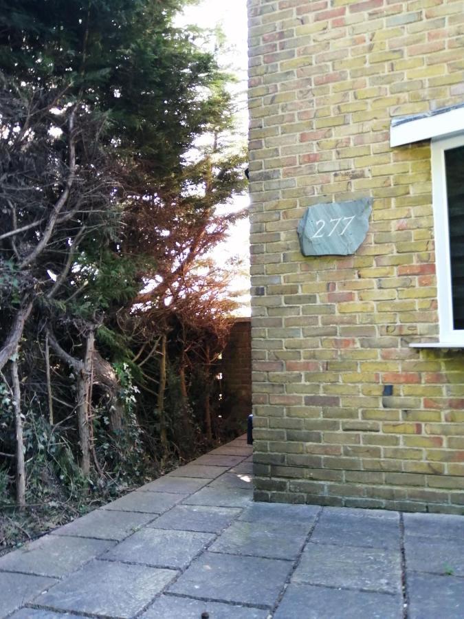 Apartmán Quest Fulfiller - Near General Hospital, Free Parking & Garden Southampton Exteriér fotografie
